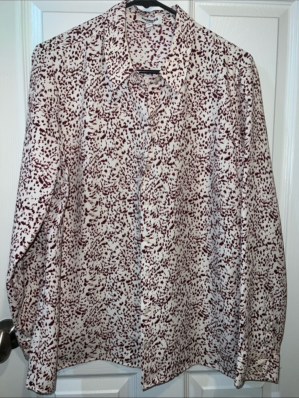 Express Portofino Button-Down Shirt in White with Burgundy Speckle